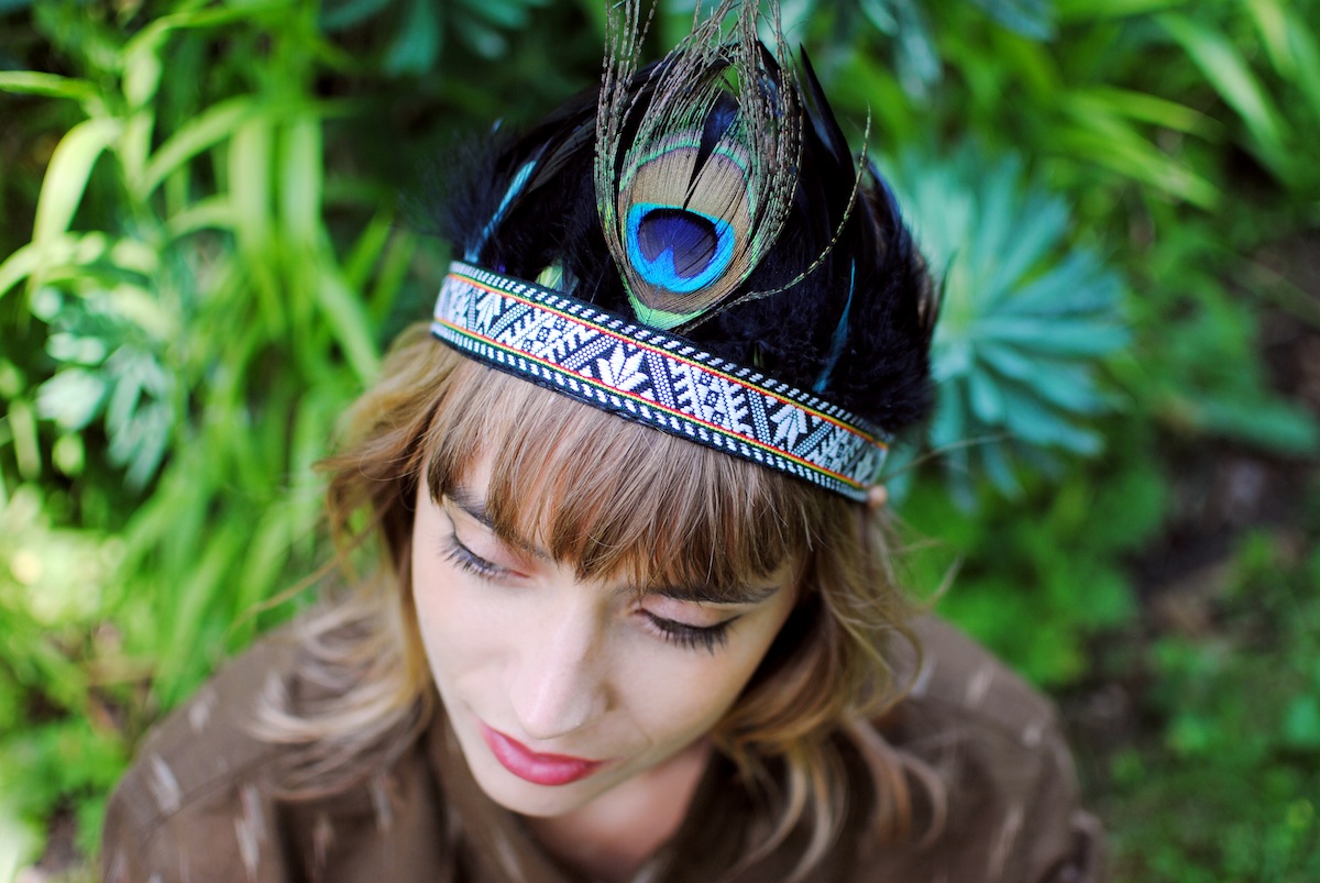 Blog mode paris look headband à plumes