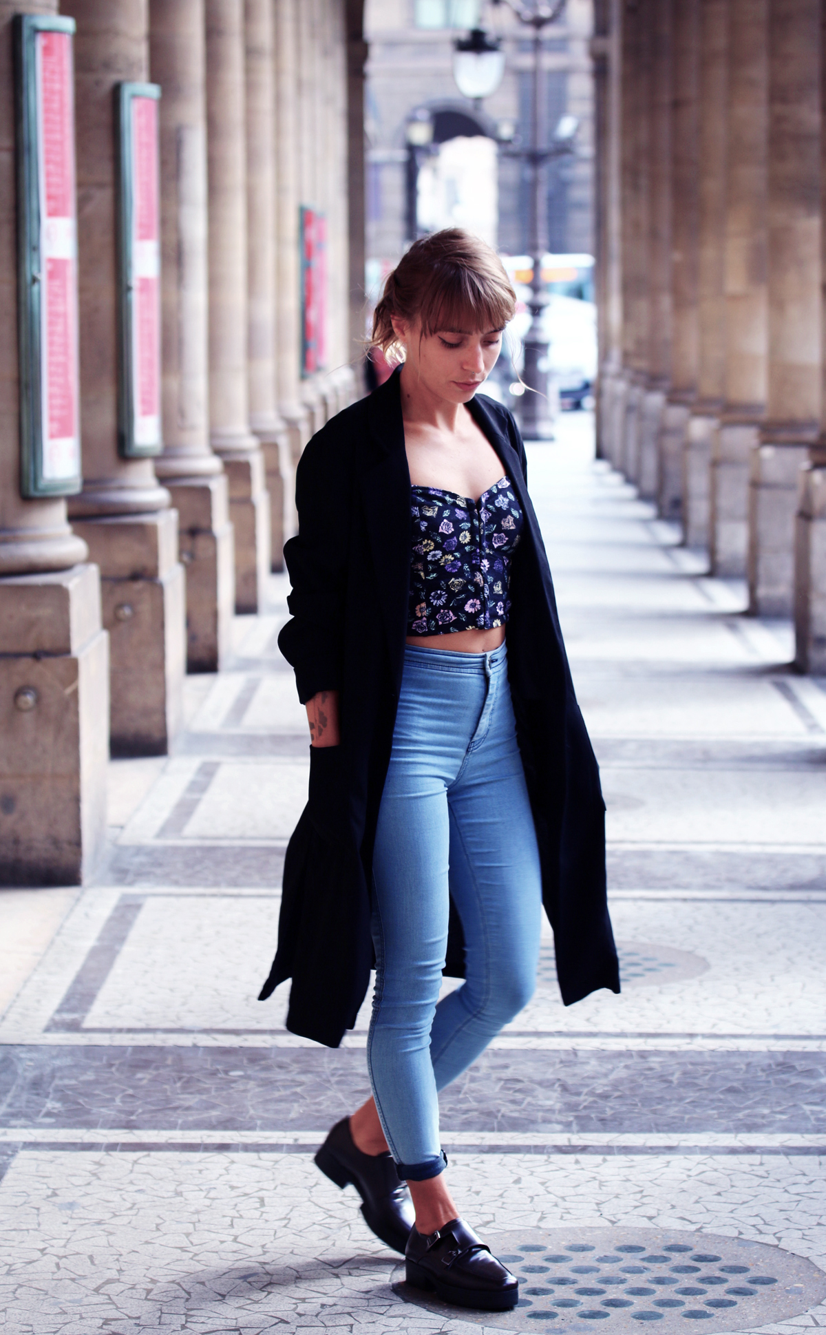 blog mode paris Look jean taille haute et veste longue